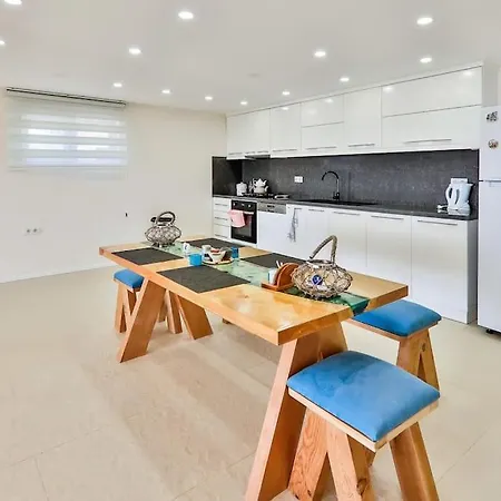 Luxury 2 Bed With Infinity Pool & Sea Views فيلة *