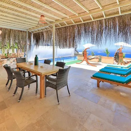 Luxury 2 Bed With Infinity Pool & Sea Views كاس
