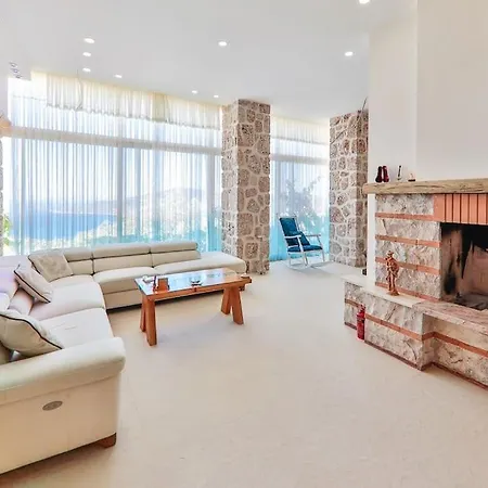 וילה Luxury 2 Bed With Infinity Pool & Sea Views *
