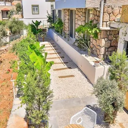 Luxury 2 Bed With Infinity Pool & Sea Views וילה