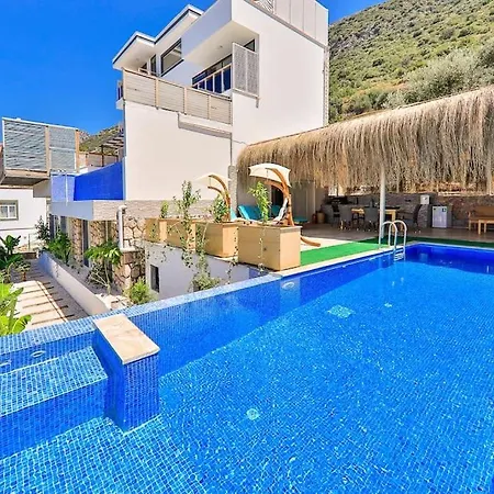 Luxury 2 Bed With Infinity Pool & Sea Views וילה קס